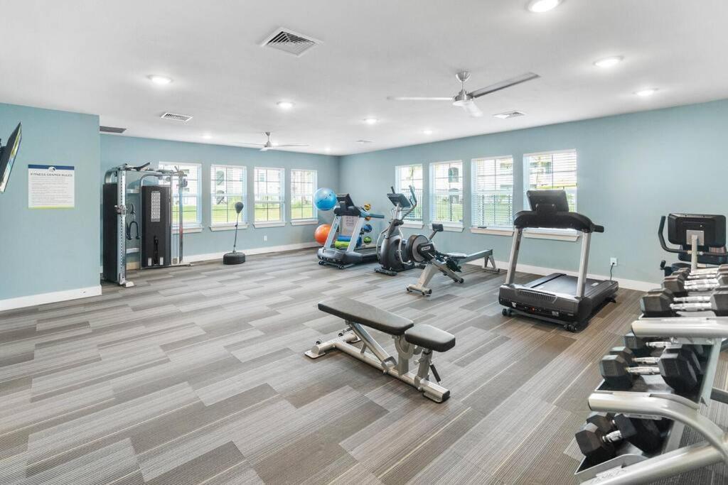 Elegant 2 Bedroom/2 Bath Condo With All Amenities เมลเบิร์น ภายนอก รูปภาพ
